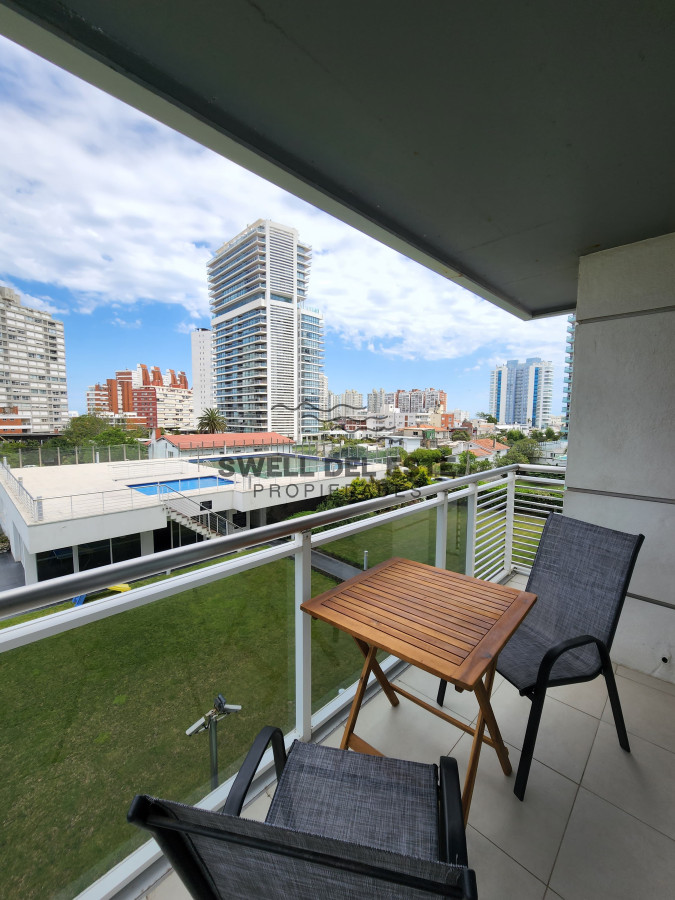 Apartamento ID.243 - TORRE MANHATTAN venta apartamento 3 dormitorios 4 baños a metros de playa mansa y brava