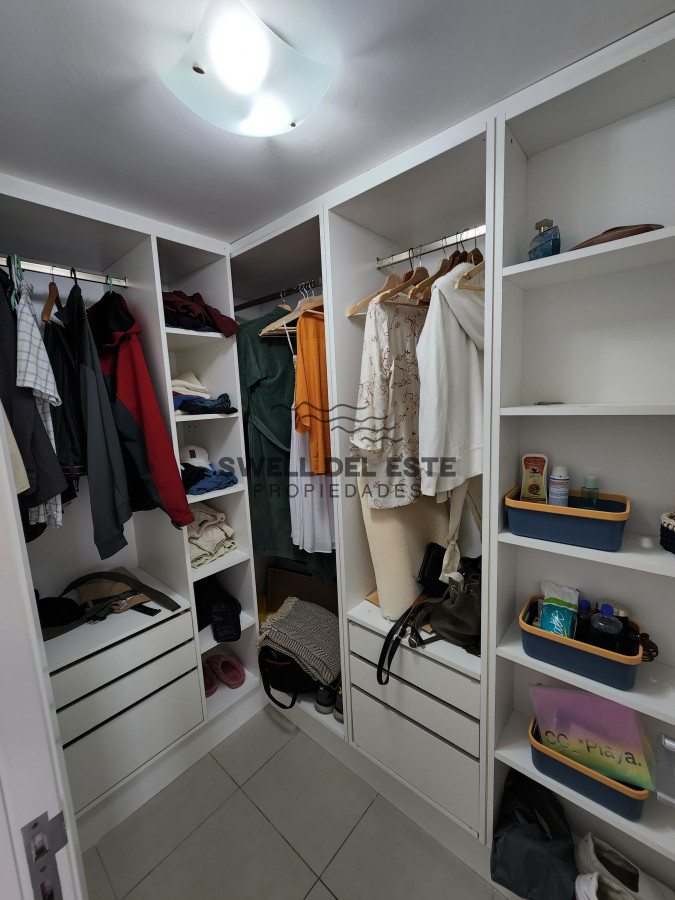 Apartamento ID.243 - TORRE MANHATTAN venta apartamento 3 dormitorios 4 baños a metros de playa mansa y brava