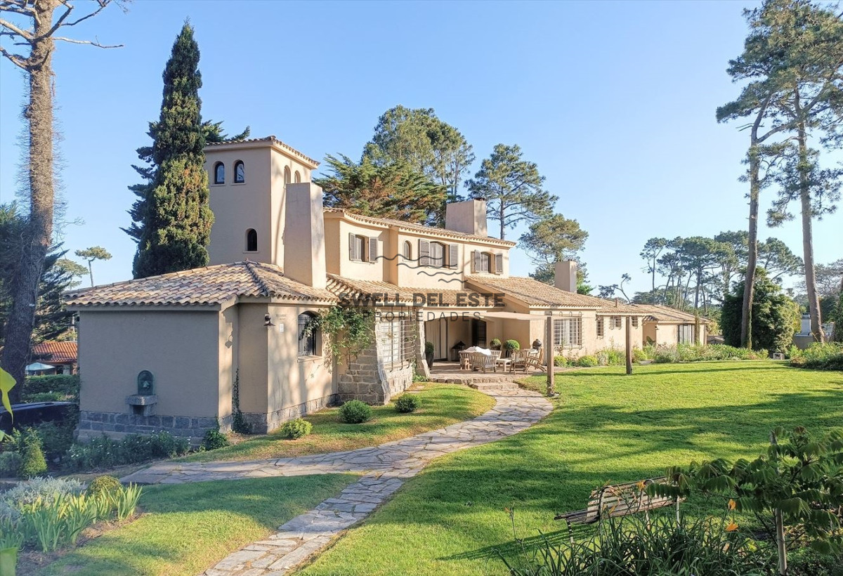 Casa ID.203 - Espectacular mansión Toscana en Punta del Este