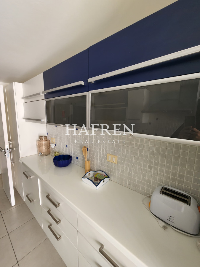Apartamento ID.231 - Venta apartamento 3 dormitorios 4 baños a pasos del mar