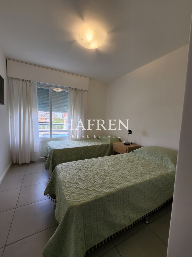Apartamento ID.231 - Venta apartamento 3 dormitorios 4 baños a pasos del mar