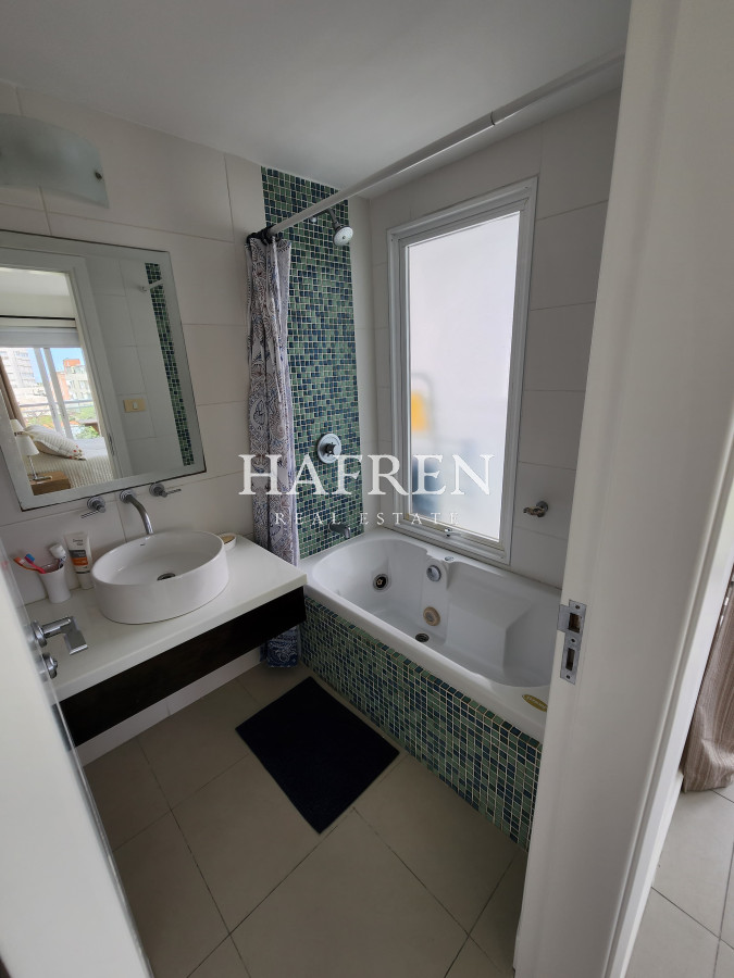 Apartamento ID.231 - Venta apartamento 3 dormitorios 4 baños a pasos del mar