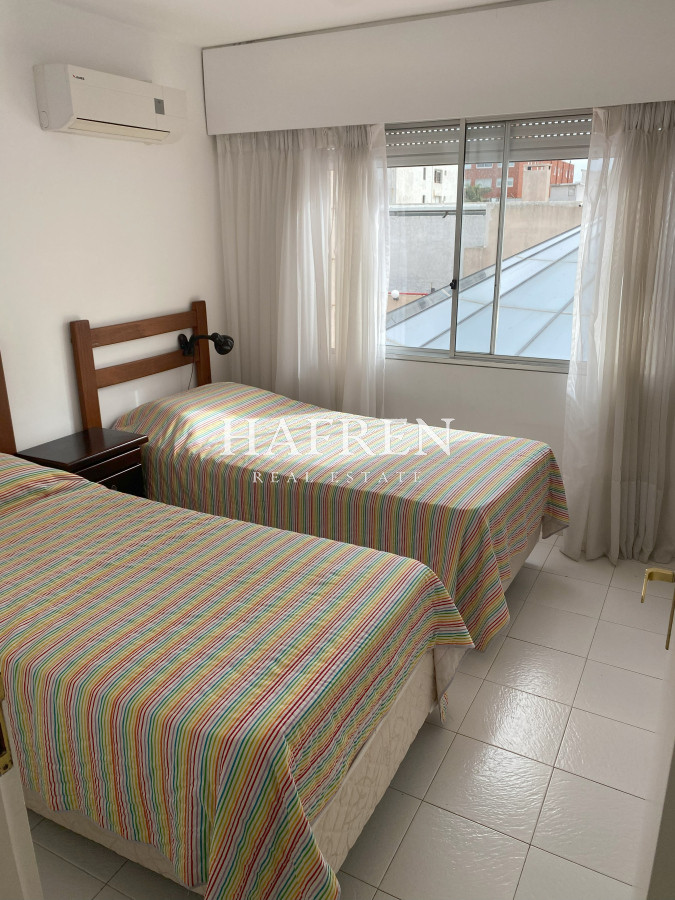 Apartamento ID.230 - Apartamento en Peninsula, luminoso, 3 dormitorios. 1 de Emir, 2 de brava y 3 de Mansa