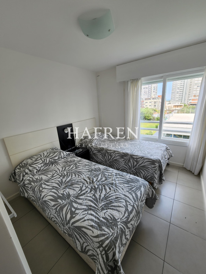 Apartamento ID.231 - Venta apartamento 3 dormitorios 4 baños a pasos del mar