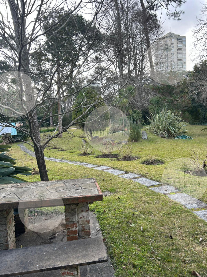 Casa ID.2583 - Con amplio patio a 500 m del Mar 
