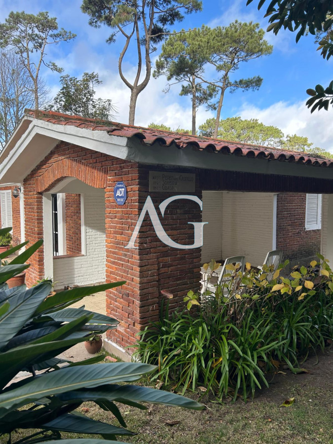 Casa ID.170 - Con amplio patio a 500 m del Mar 