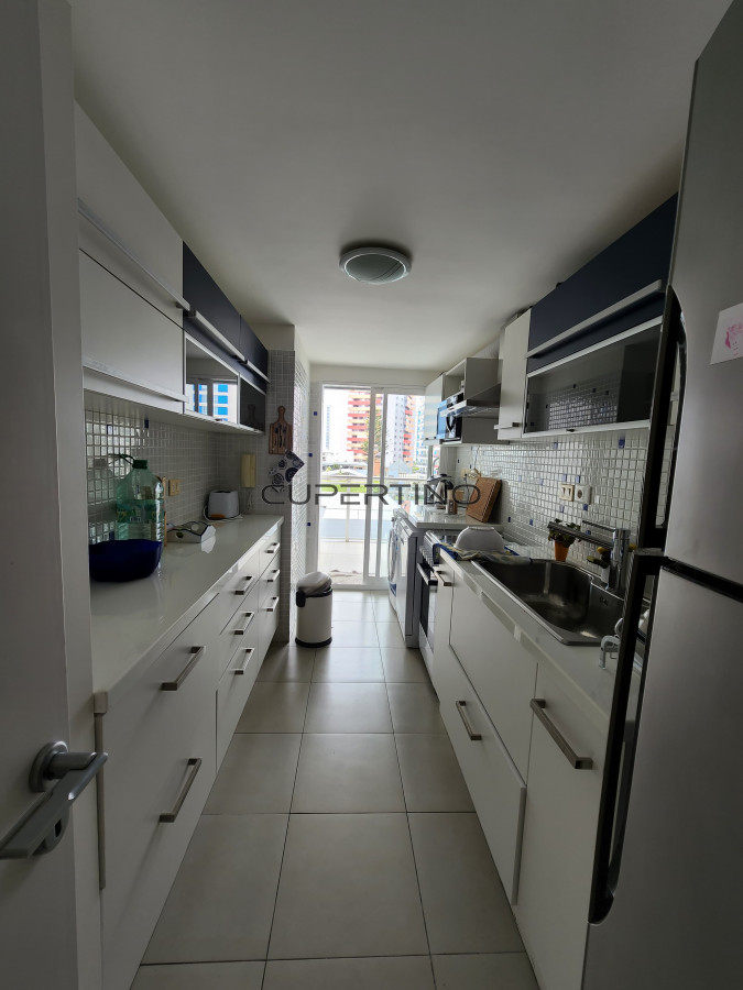 Apartamento ID.369 - TORRE MANHATTAN venta apartamento 3 dormitorios 4 baños a metros de playa mansa y brava