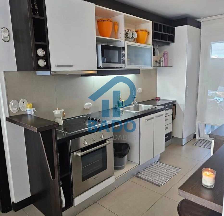 Apartamento ID.51 - GALA TOWER - Playa Mansa parada 4 - Apartamento en venta de 2 Dormitorios con vista al Mar