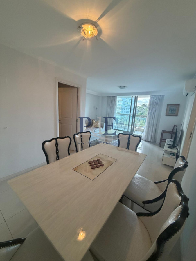 Apartamento en venta de un dormitorios con garaje en Place Lafayette - Imagen 2