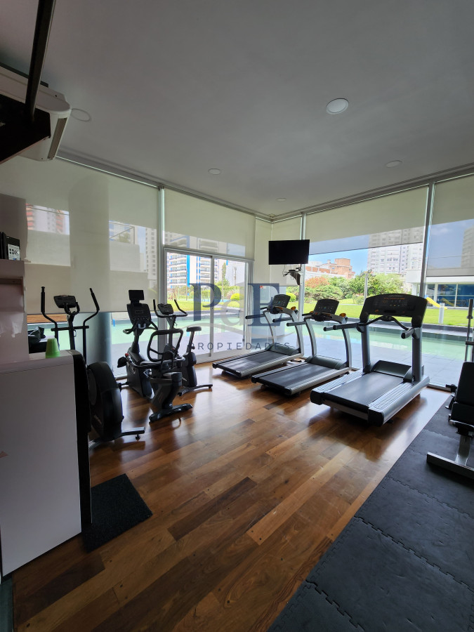 TORRE MANHATTAN venta apartamento 3 dormitorios 4 baños a metros de playa mansa y brava - Imagen 3