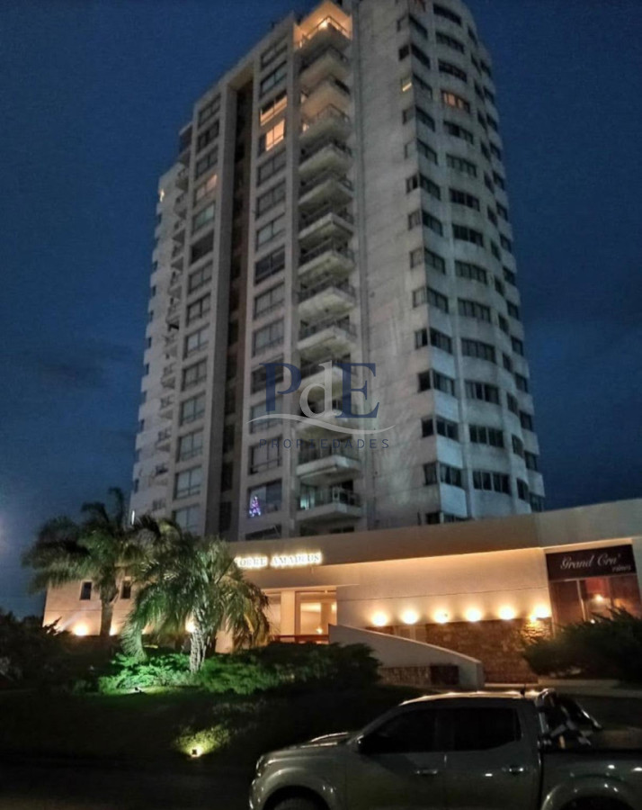 Venta apartamento 3 Dormitorios a metros del Punta Shoping - Imagen 2