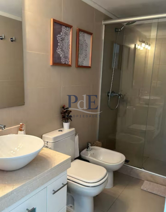 Apartamento de 2 dormitorios | Balcón con parrillero | Punta del Este - Imagen 13