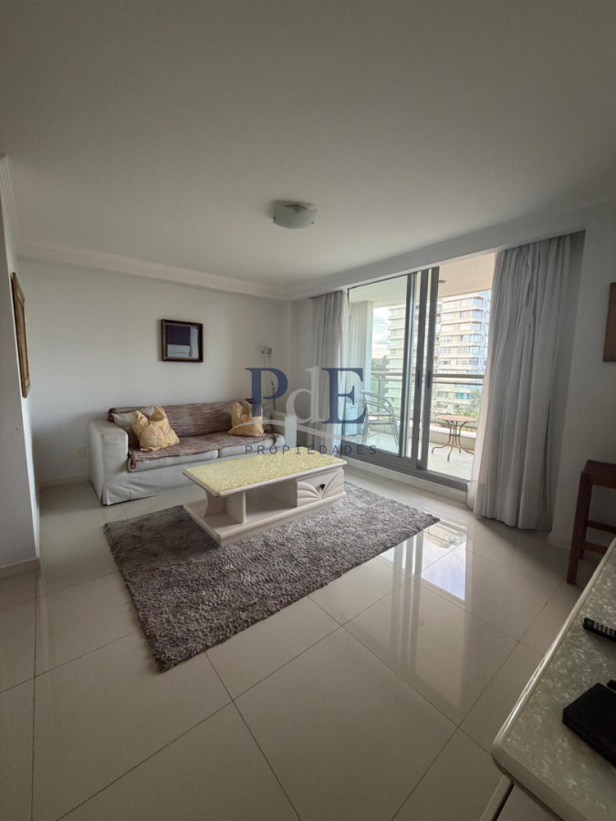 Apartamento en venta de un dormitorios con garaje en Place Lafayette - Imagen 3