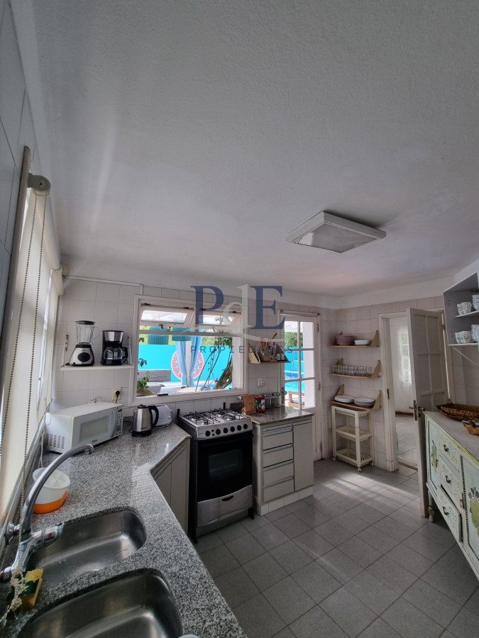 Residencia con Piscina Climatizada, 3 dorm. La Barra. - Imagen 9