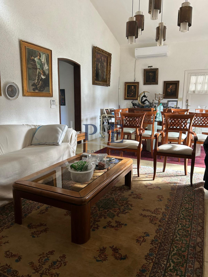 Casa Tradicional en Terreno Excepcional 5 Dorm. Punta del Este.  - Imagen 4