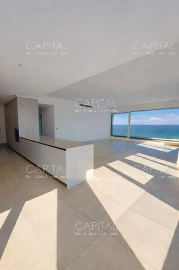 Apartamento ID.39643 - Le Parc IV Venta apartamento esquinero en piso alto de 3 Dorm + Servicio