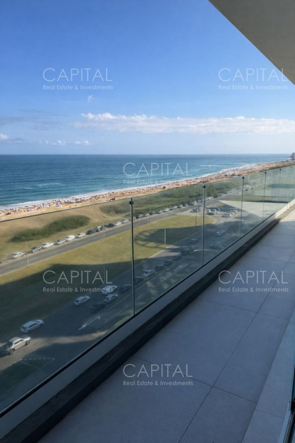 Apartamento ID.39643 - Le Parc IV Venta apartamento esquinero en piso alto de 3 Dorm + Servicio