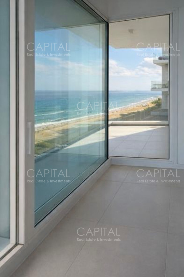 Apartamento ID.39643 - Le Parc IV Venta apartamento esquinero en piso alto de 3 Dorm + Servicio