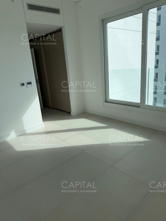 Apartamento ID.39643 - Le Parc IV Venta apartamento esquinero en piso alto de 3 Dorm + Servicio