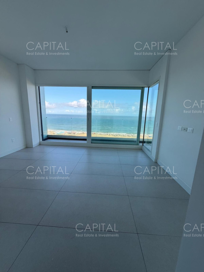 Apartamento ID.39643 - Le Parc IV Venta apartamento esquinero en piso alto de 3 Dorm + Servicio