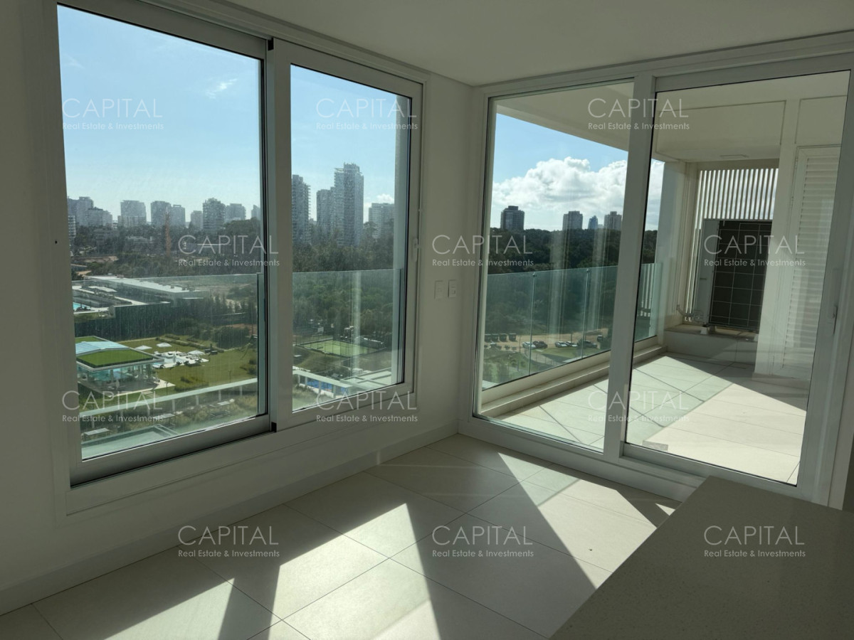 Apartamento ID.39643 - Le Parc IV Venta apartamento esquinero en piso alto de 3 Dorm + Servicio