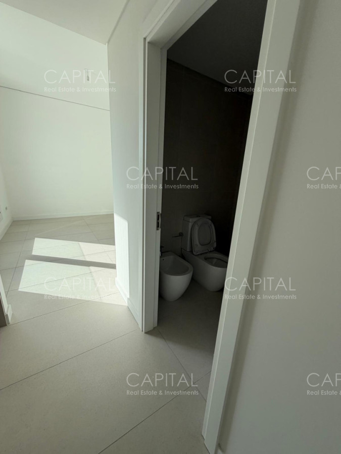 Apartamento ID.39643 - Le Parc IV Venta apartamento esquinero en piso alto de 3 Dorm + Servicio
