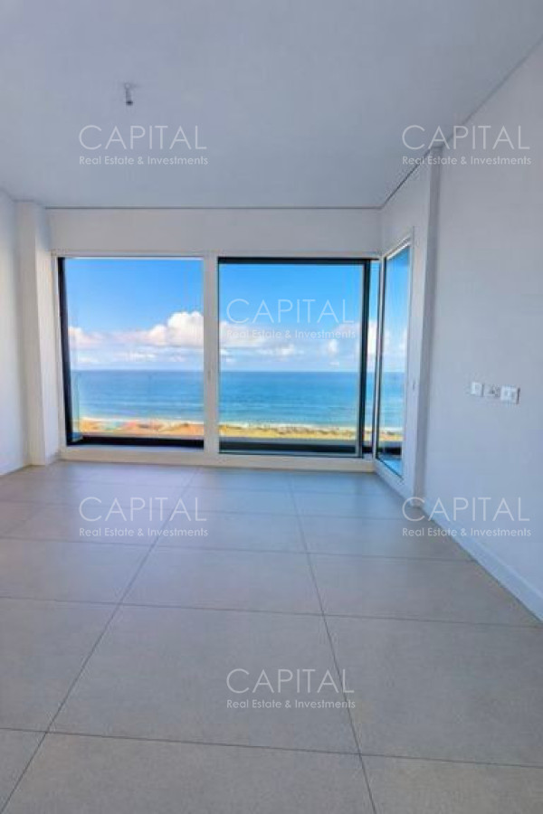 Apartamento ID.39643 - Le Parc IV Venta apartamento esquinero en piso alto de 3 Dorm + Servicio