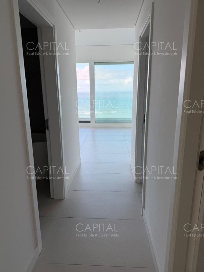 Apartamento ID.39643 - Le Parc IV Venta apartamento esquinero en piso alto de 3 Dorm + Servicio