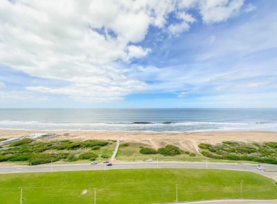 Le Parc III Piso alto 3 Dormitorios y Servicio esquinero a la venta