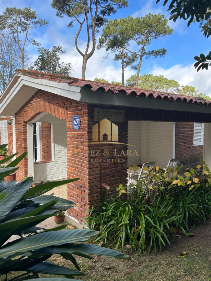 Casa ID.38 - Con amplio patio a 500 m del Mar 