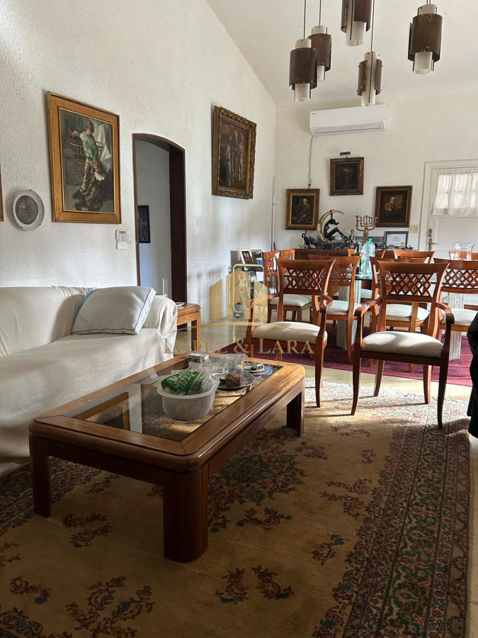 Casa ID.38 - Con amplio patio a 500 m del Mar 
