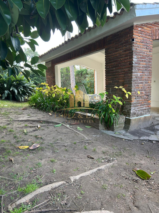 Casa ID.38 - Con amplio patio a 500 m del Mar 