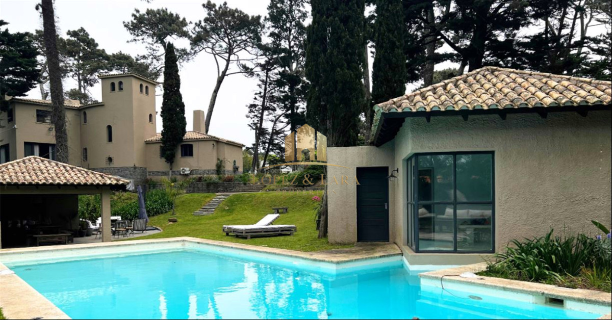 Casa ID.39 - Espectacular mansión Toscana en Punta del Este