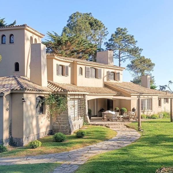 Espectacular mansión Toscana en Punta del Este