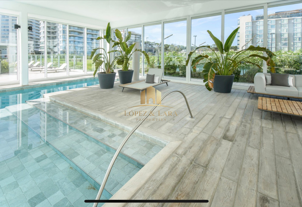 Apartamento ID.335 - Le Parc III Piso alto 3 Dormitorios y Servicio esquinero a la venta