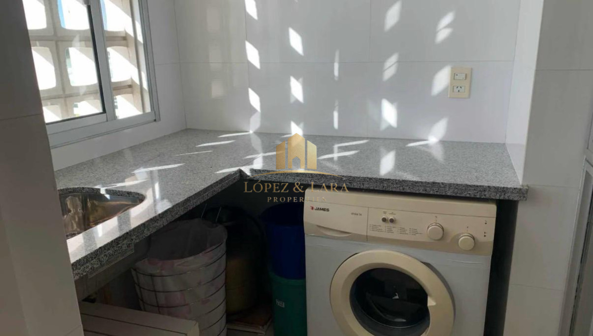 Apartamento ID.258 - Venta 3 Dorm primera linea playa mansa