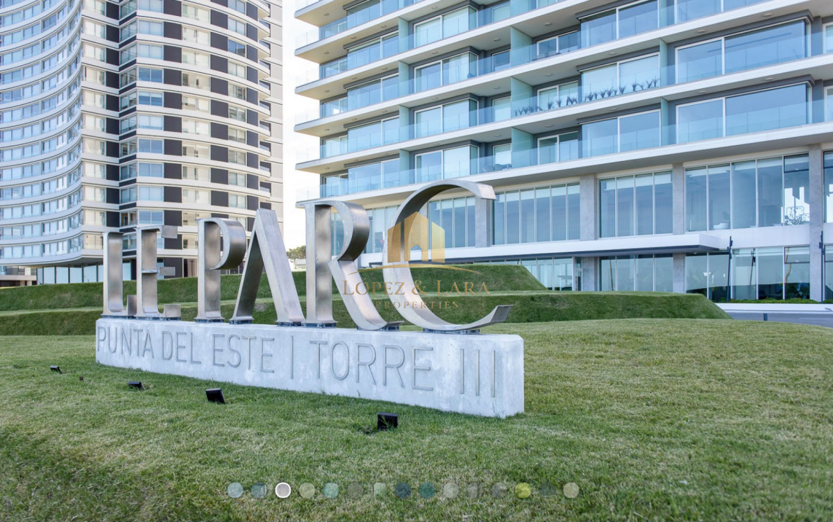 Apartamento ID.335 - Le Parc III Piso alto 3 Dormitorios y Servicio esquinero a la venta
