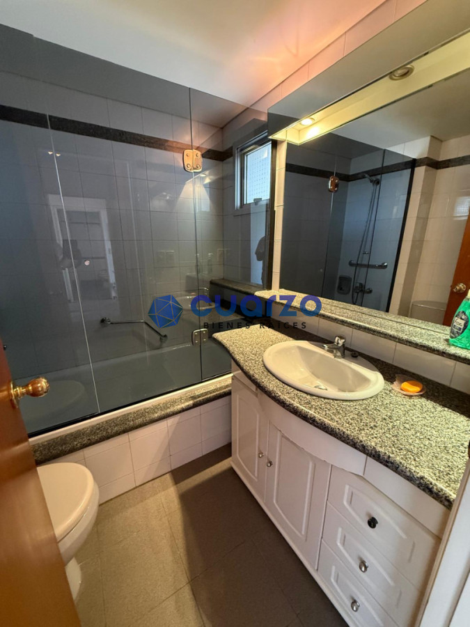 Apartamento ID.36 - Apartamento. Torres Náuticas, 3 Dormitorios, 2 Baños, Garage, Balcon