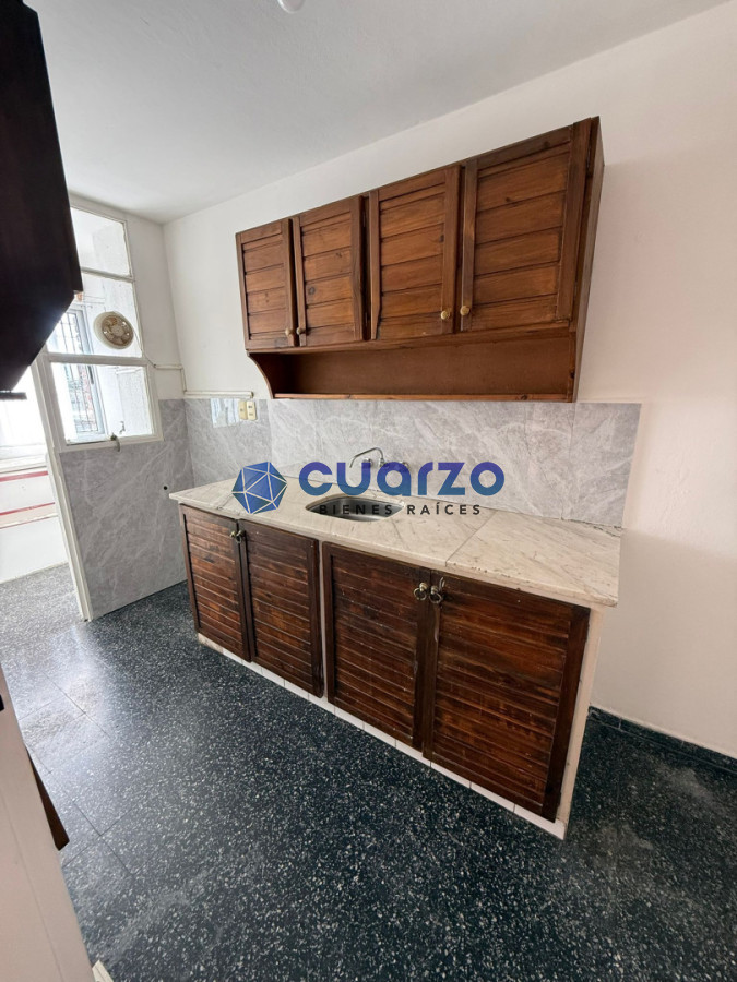 Apartamento ID.57 - Alquiler 1 dormitorio. Muy buen estado. Muy luminoso. La Blanqueada. Portería 24 hs