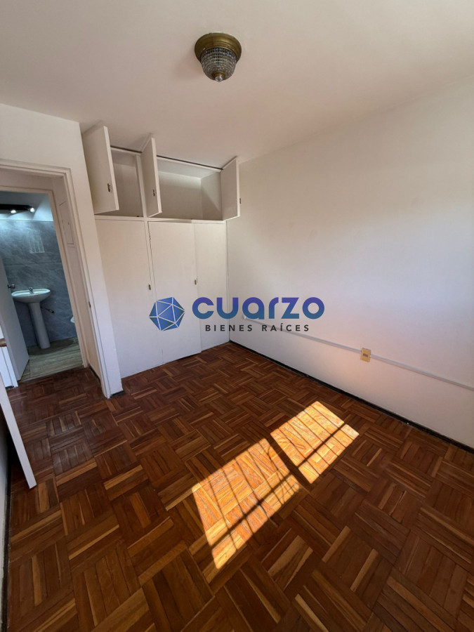 Apartamento ID.57 - Alquiler 1 dormitorio. Muy buen estado. Muy luminoso. La Blanqueada. Portería 24 hs