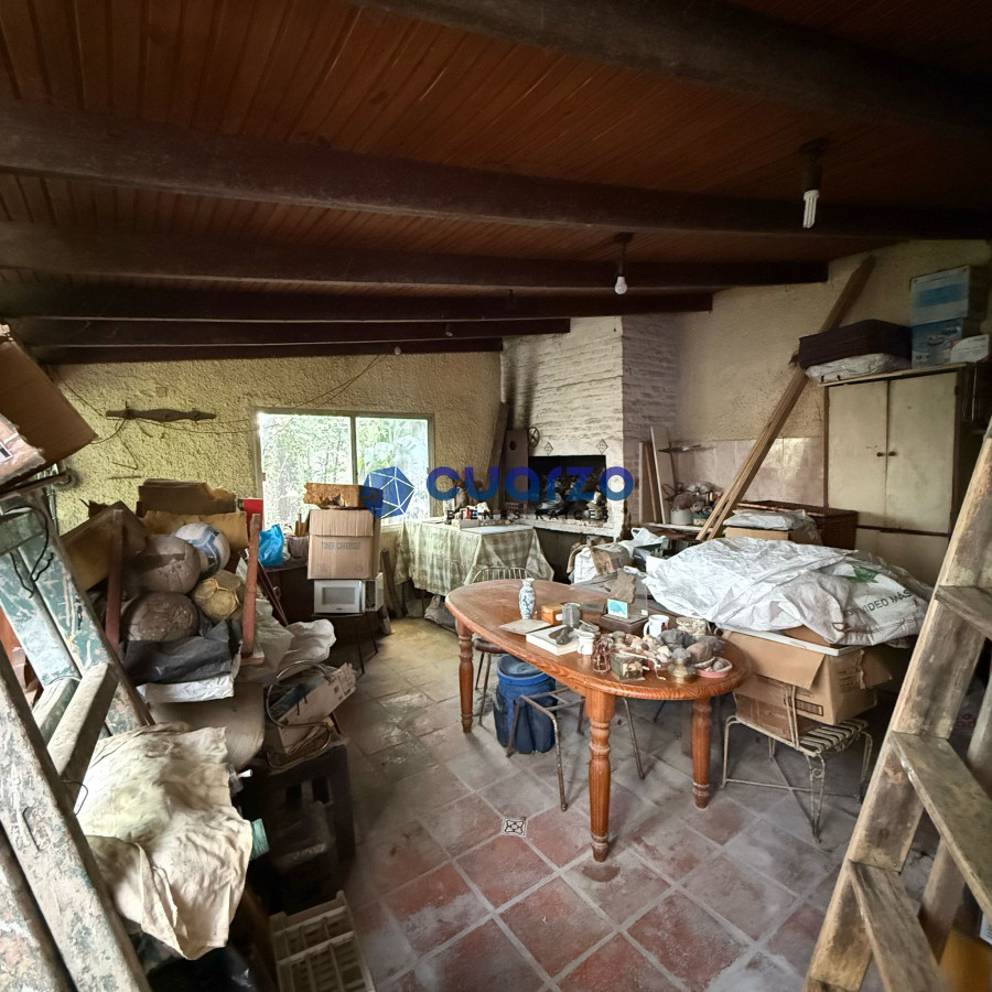 Casa ID.19 - Venta Casa. A reciclar. Muy buen punto. Brazo Oriental