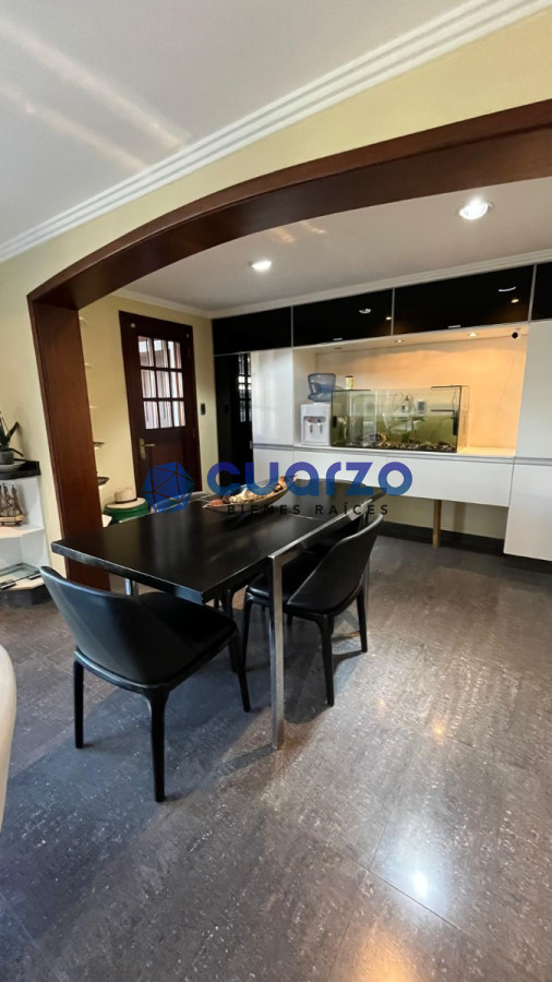 Casa ID.13 - Venta. Fabulosa Casa En Lomas De Solymar. 4 Dormitorios. 4 Baños