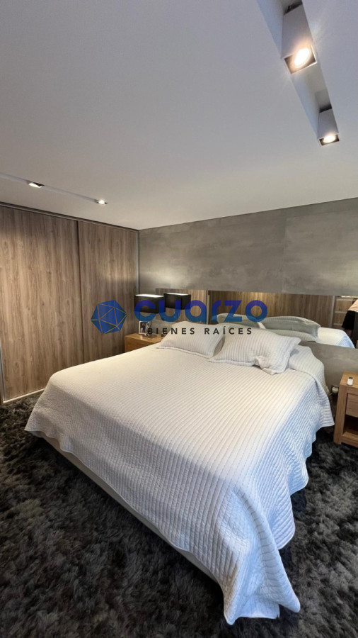 Casa ID.13 - Venta. Fabulosa Casa En Lomas De Solymar. 4 Dormitorios. 4 Baños