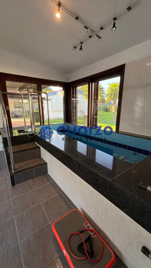 Casa ID.13 - Venta. Fabulosa Casa En Lomas De Solymar. 4 Dormitorios. 4 Baños