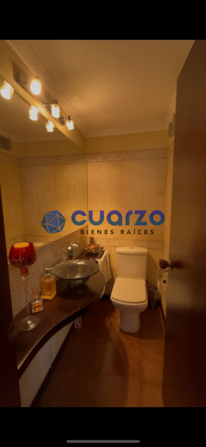 Casa ID.13 - Venta. Fabulosa Casa En Lomas De Solymar. 4 Dormitorios. 4 Baños