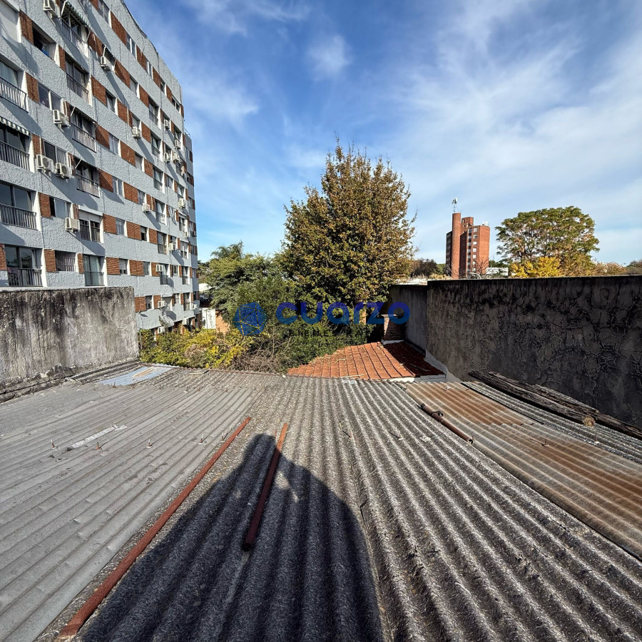 Casa ID.19 - Venta Casa. A reciclar. Muy buen punto. Brazo Oriental