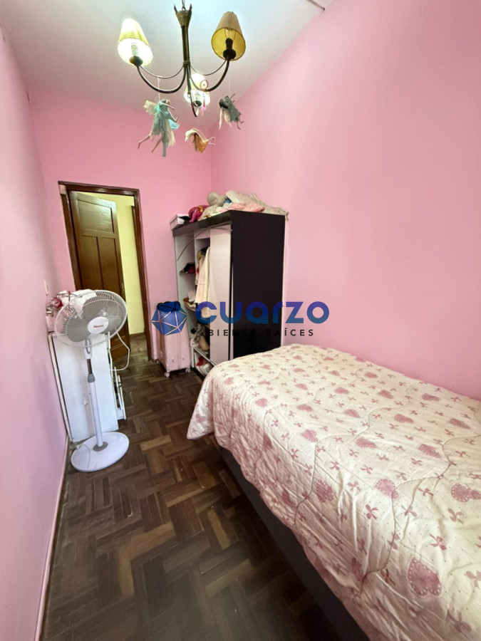 Casa ID.56 - Venta. Casa de 3 (o 4) dormitorios. Garage para 2 autos. Parrillero
