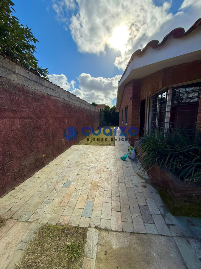 Casa ID.1 - Alquiler Muy Linda Casa. Carrasco Norte. 2 Dormitorios. 2 Baños
