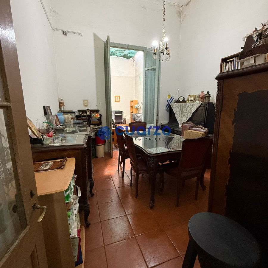 Casa ID.19 - Venta Casa. A reciclar. Muy buen punto. Brazo Oriental
