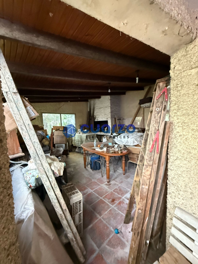 Casa ID.19 - Venta Casa. A reciclar. Muy buen punto. Brazo Oriental